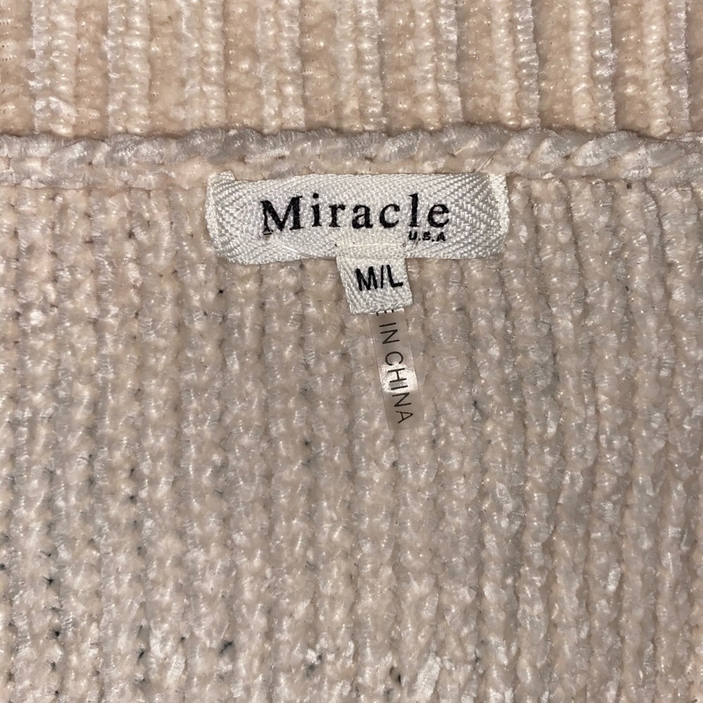 Sweater - Picture 2 of 4